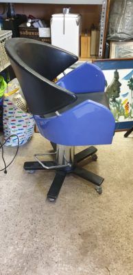 Waar is deze kappersstoel te koop?